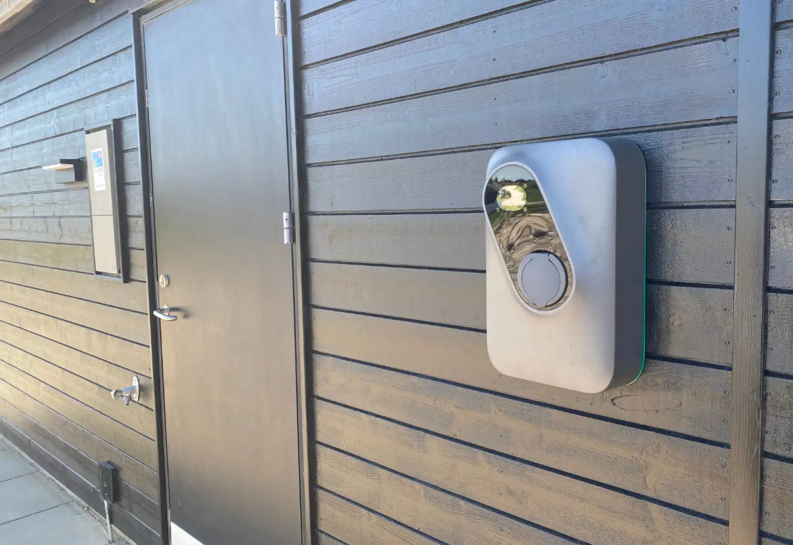 Ladeboks Sommerhus Væg