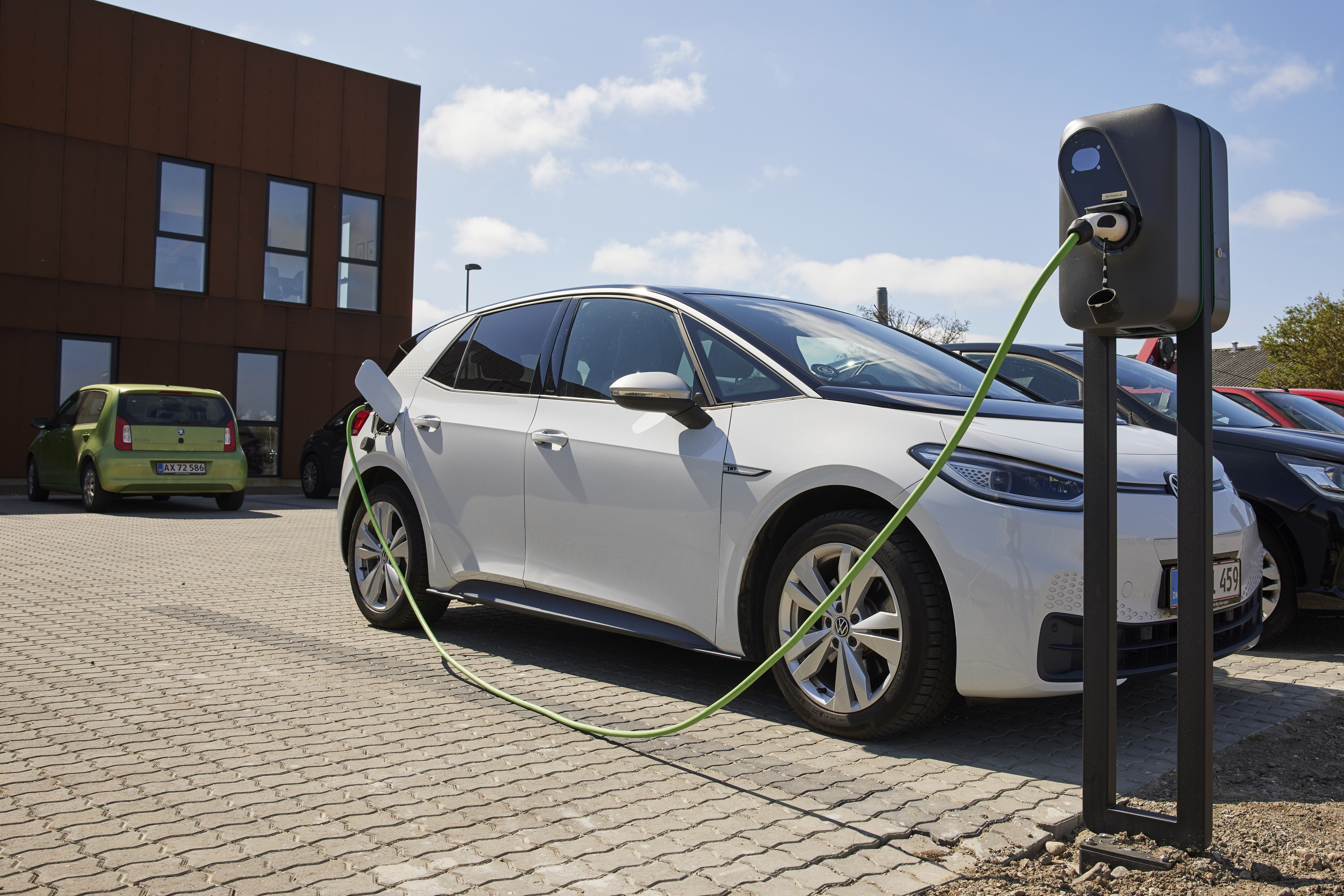 Ladestander Etrel INCh Pro ved virksomhed